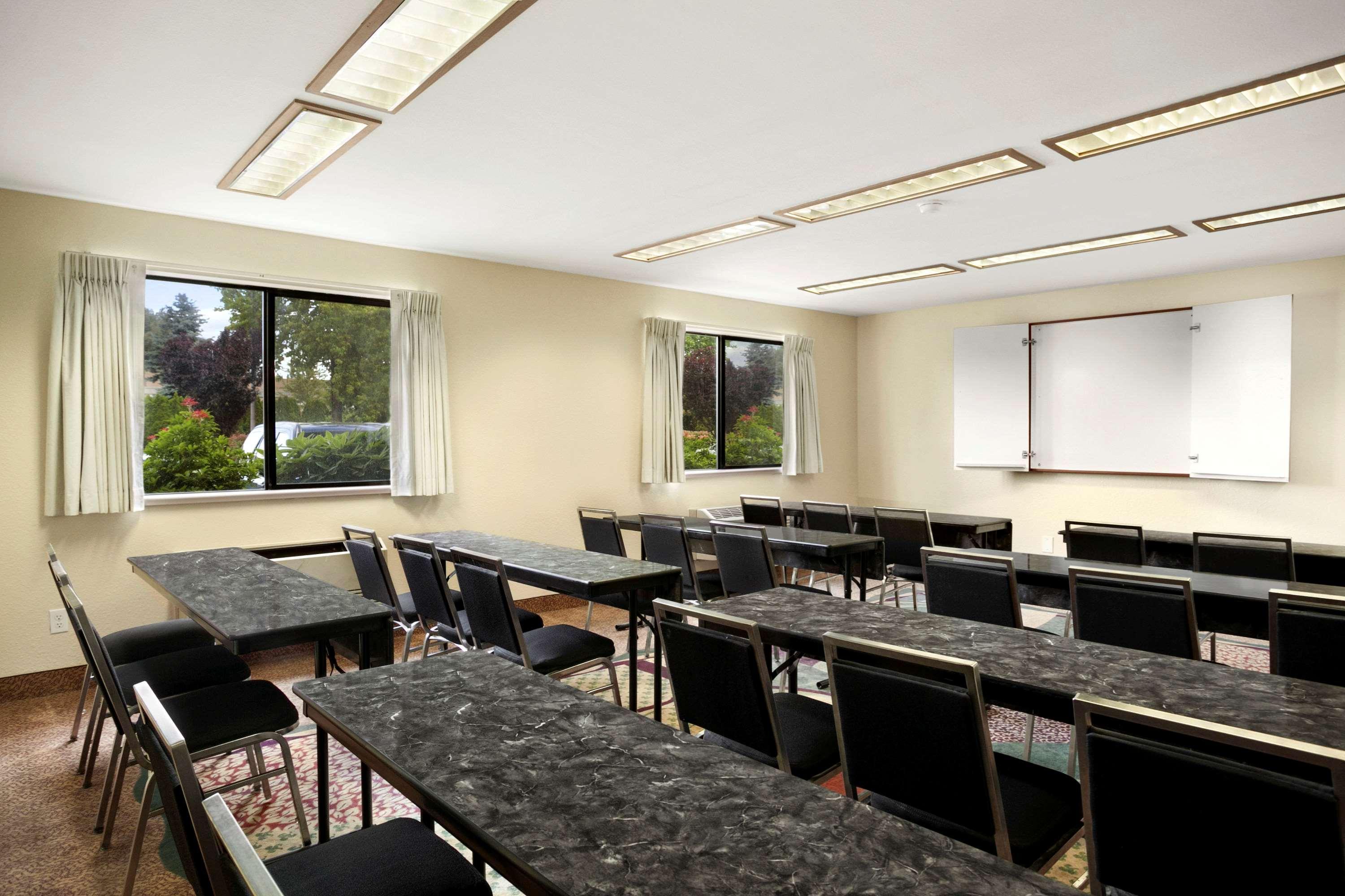 קנט Colony Inn מראה חיצוני תמונה